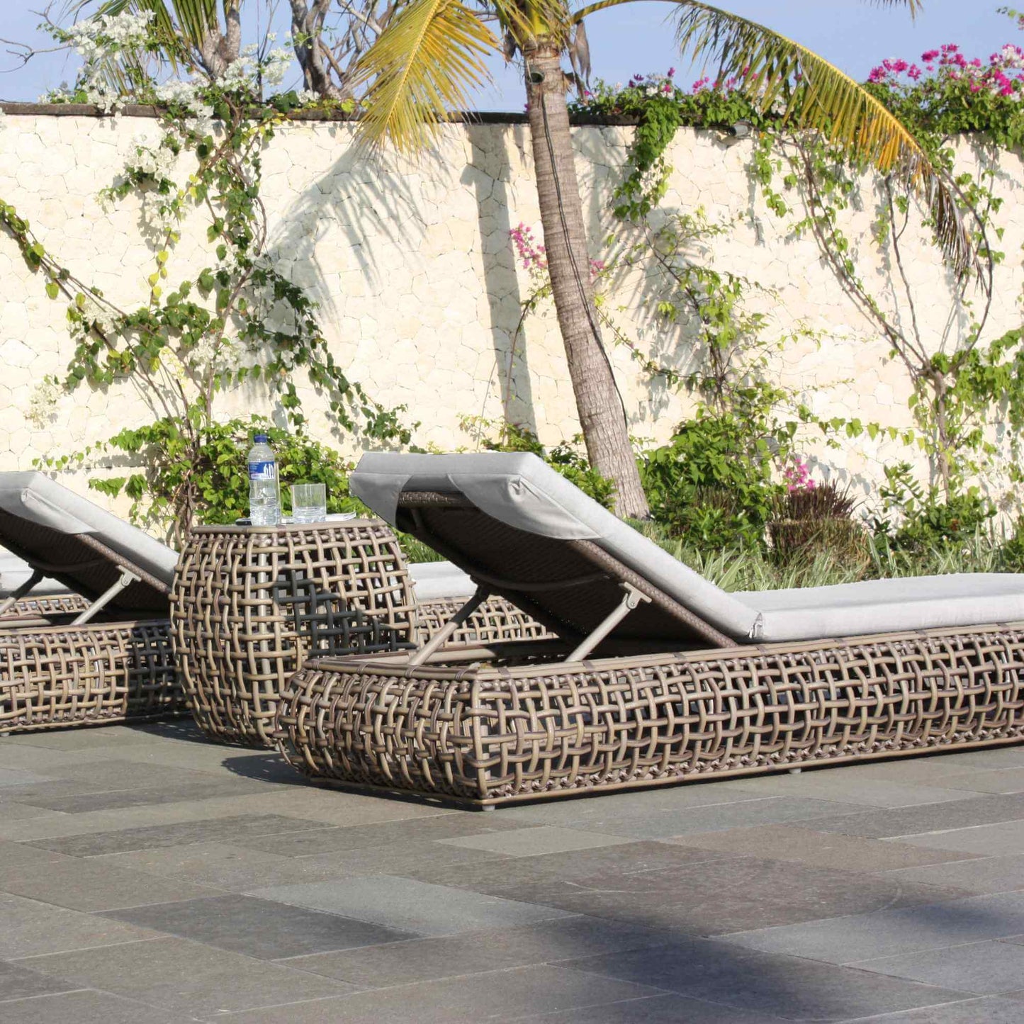 Dynasty Chaise Lounger with Sunbrella Cushion (Kubu Mushroom)