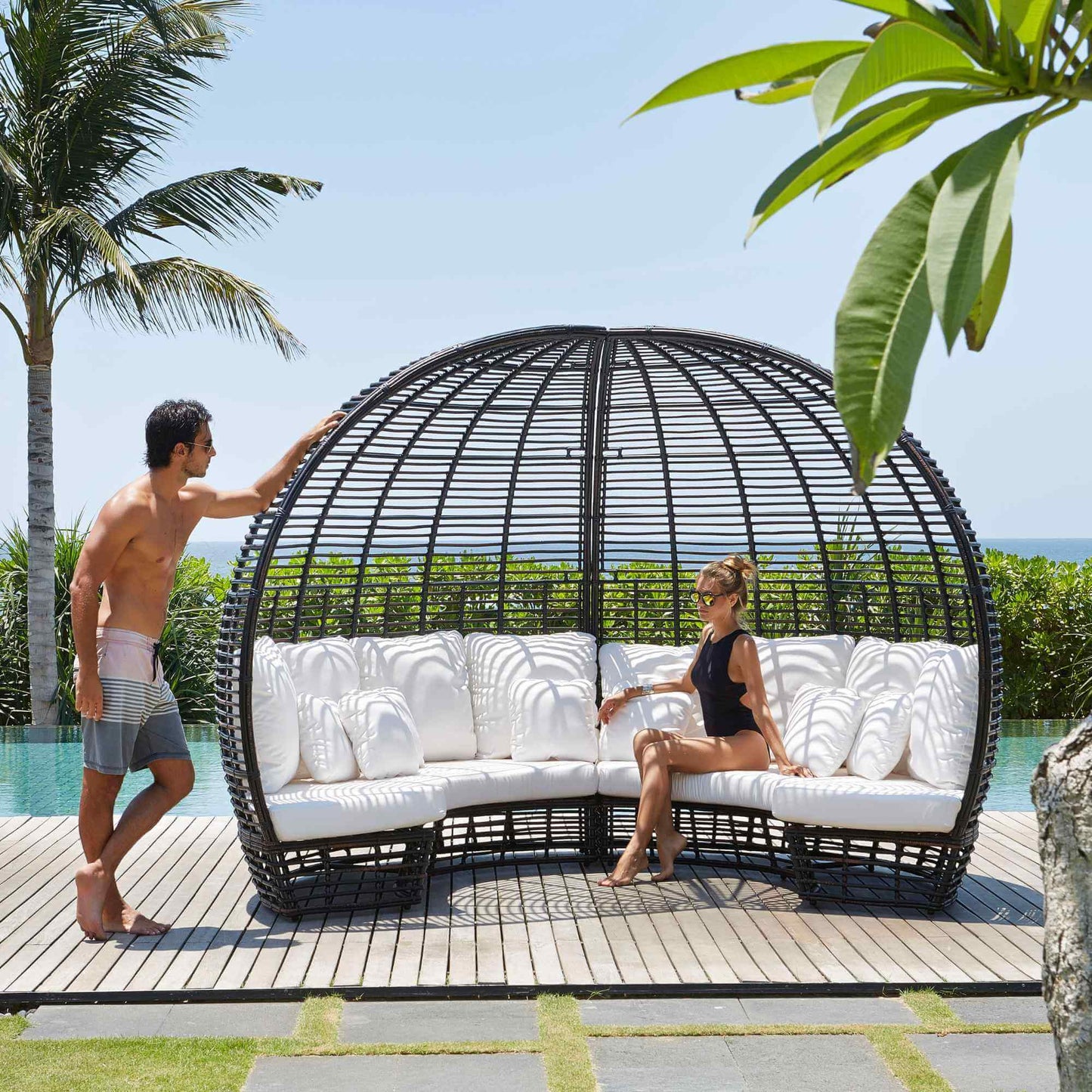 Nexus Daybed with Table and Sunbrella Cushions
