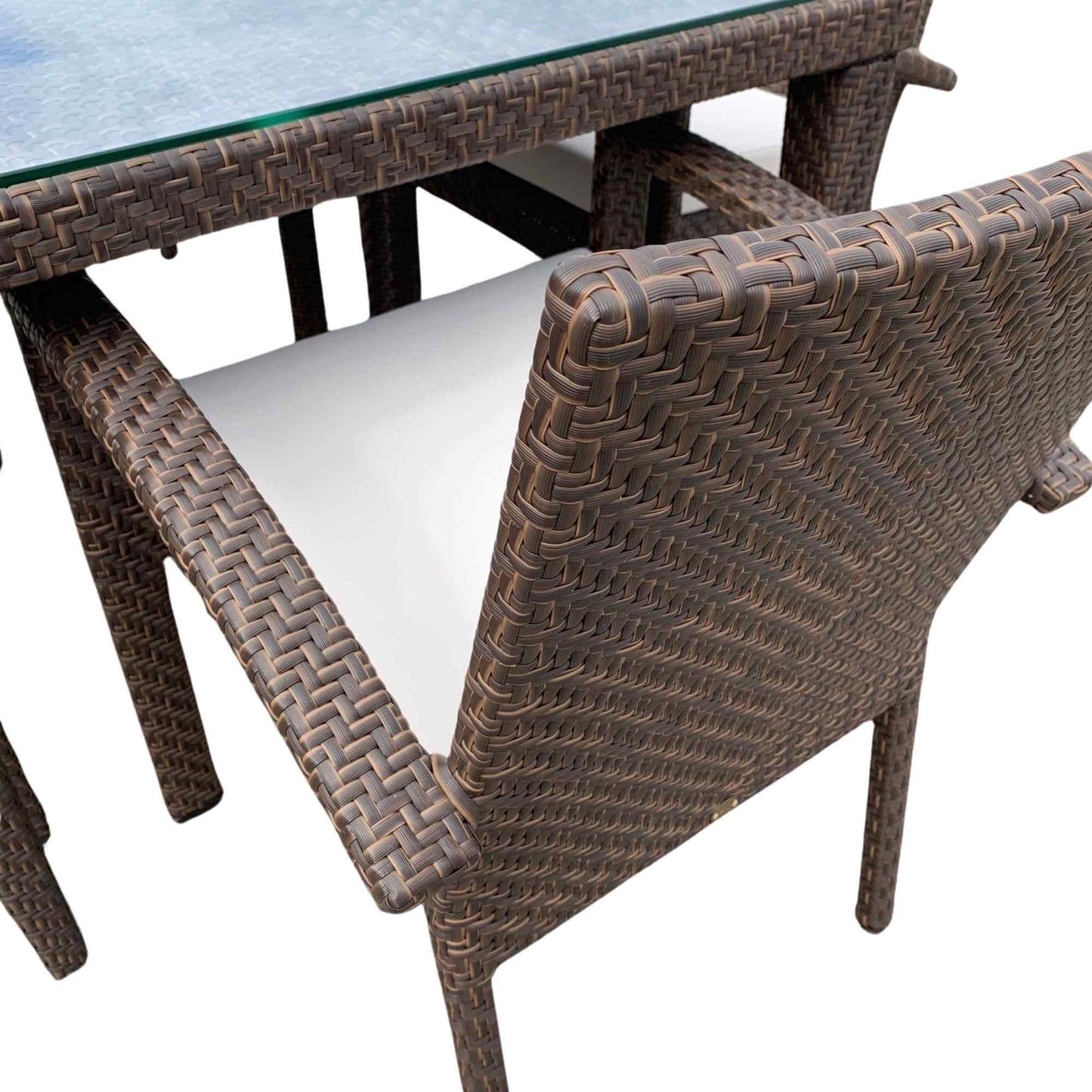 Outdoor dining arm chair with cushion