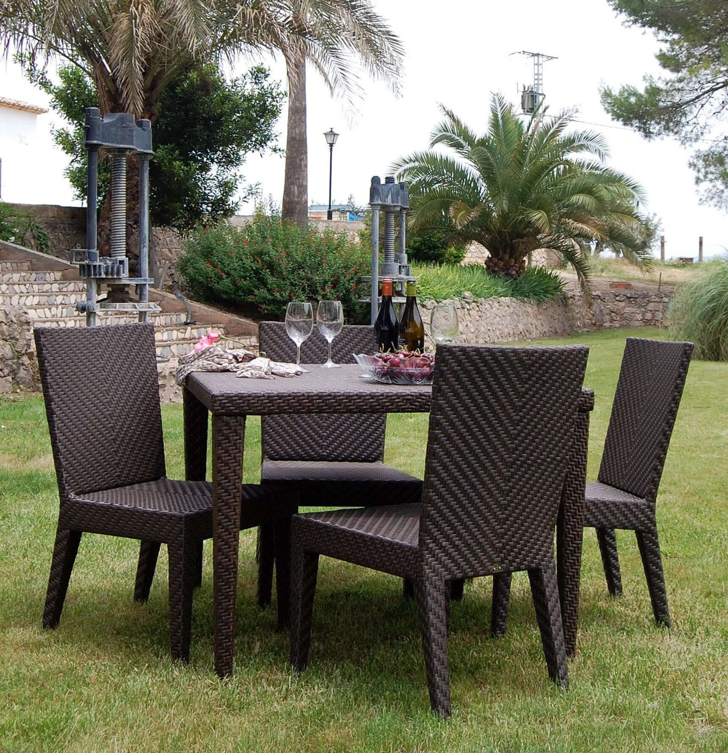 Contemporary 5-Piece Outdoor Wicker Dining Set with Glass