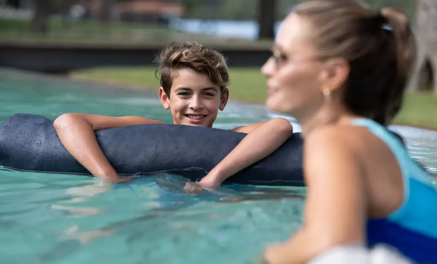 Ledge Lounger Laze Doodle | Luxurious In-Pool Float