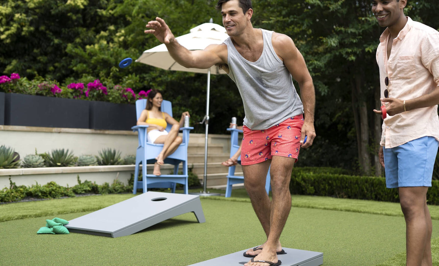 Ledge Lounger Cornhole Toss