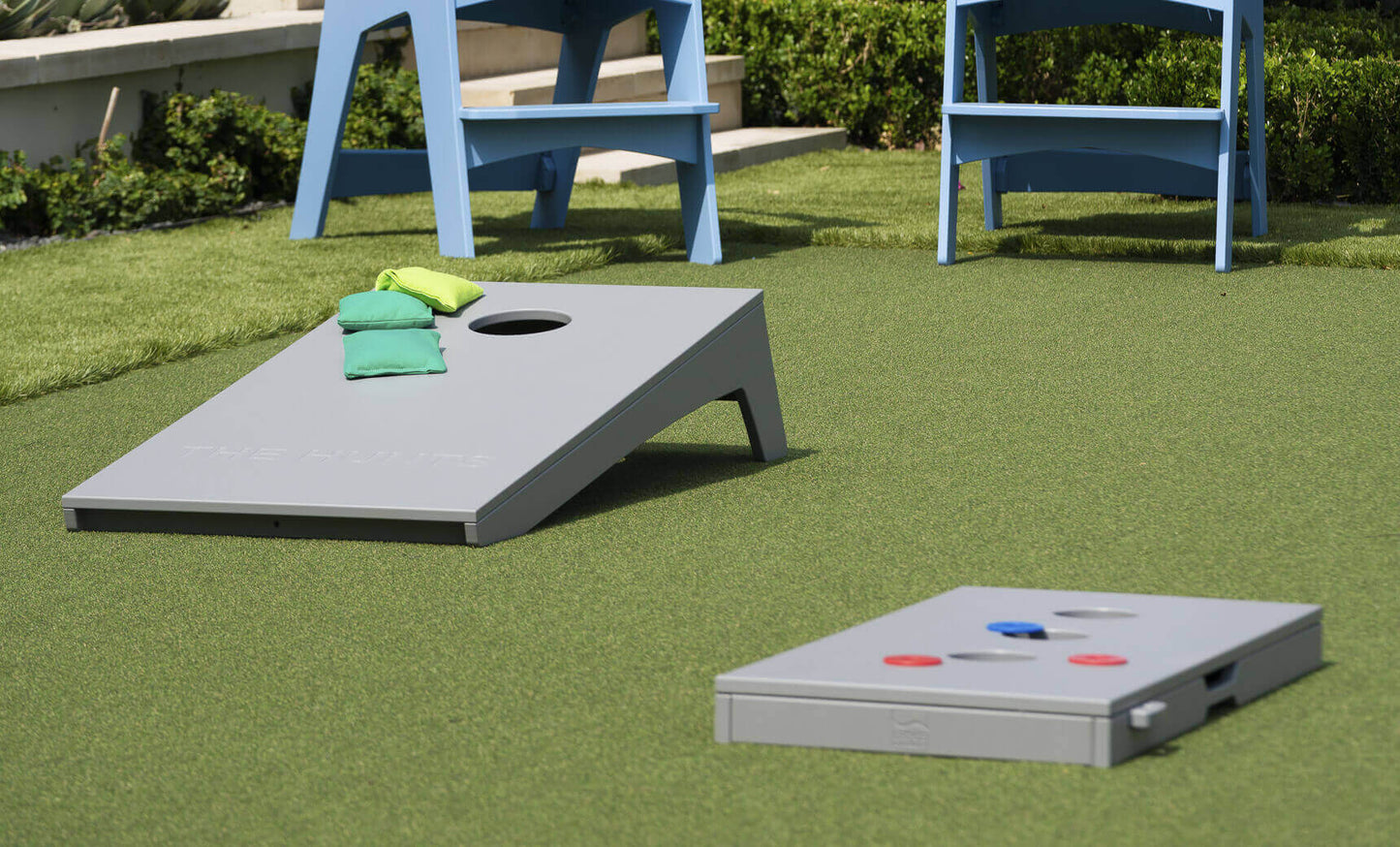 Whether you call it cornhole, bean bag toss, or tailgate toss, this complete set—featuring two durable boards and two sets of four resin-filled bean bags in your choice of colors.