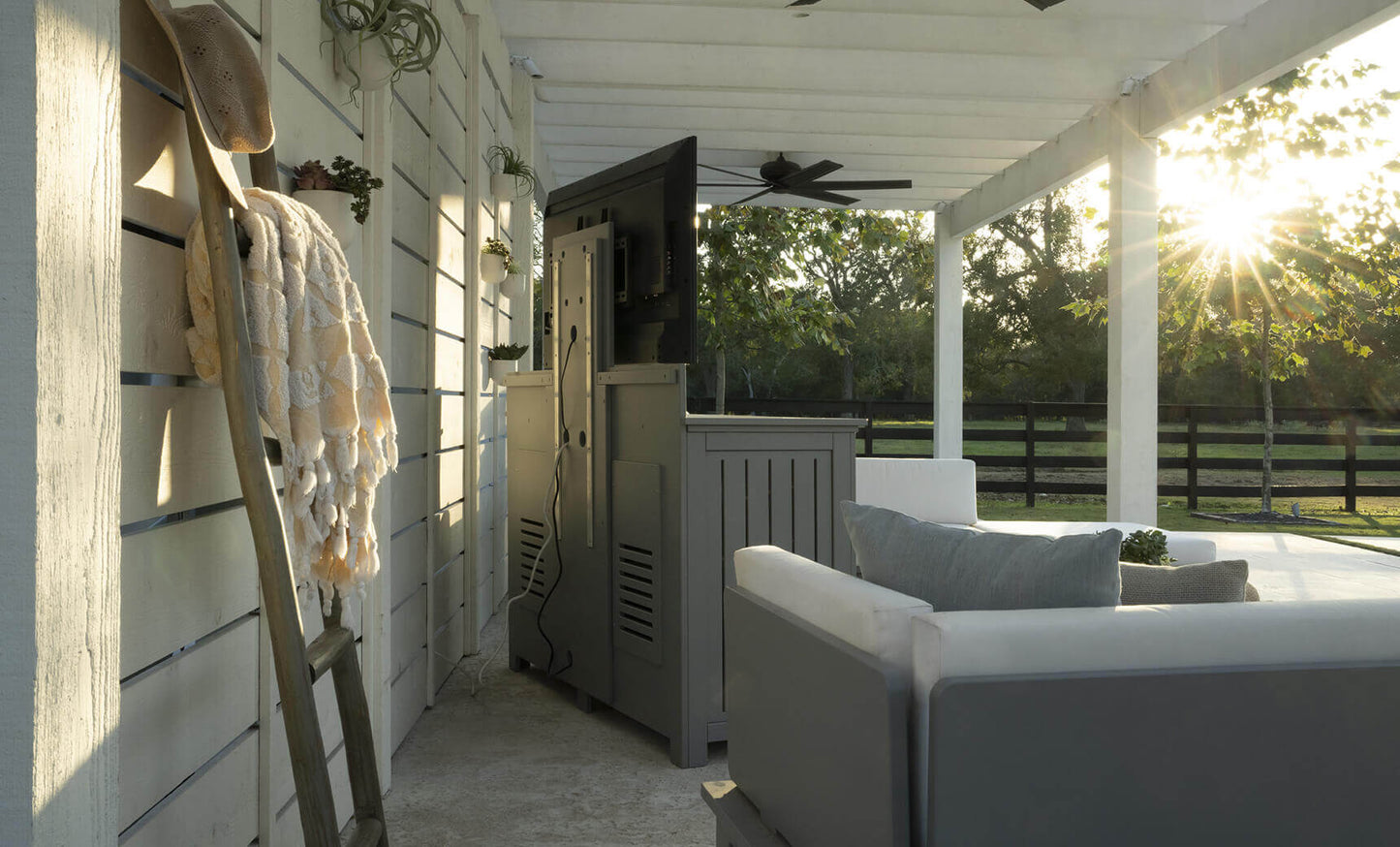 Mainstay Bar Credenza by Ledge Lounger