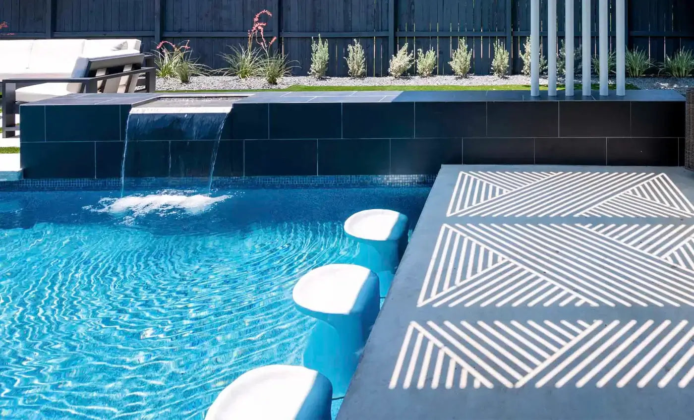 Ledge Lounger In-Pool Signature Barstool Counter Height