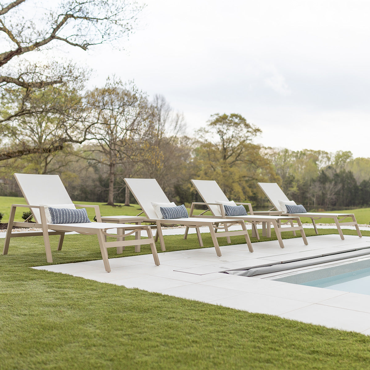 Berlin Gardens Vida Standard Sling Chaise Lounge view 1