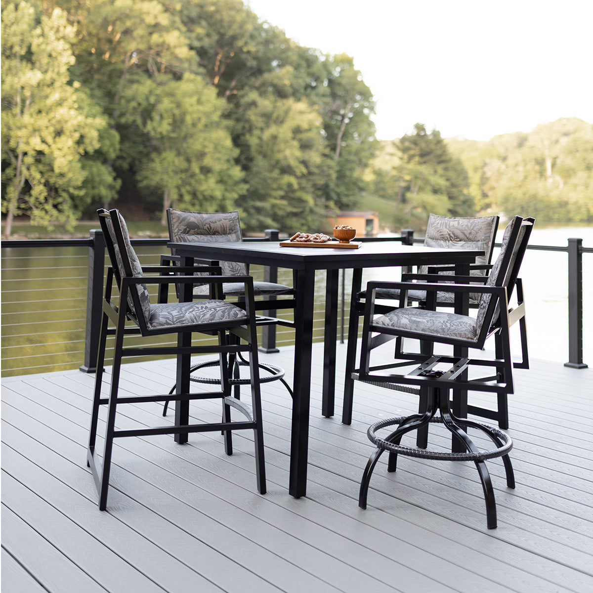Berlin Gardens Vida Standard Sling Bar Chair view 1