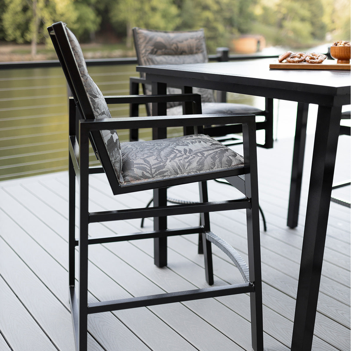 Berlin Gardens Vida Standard Sling Bar Chair view 2