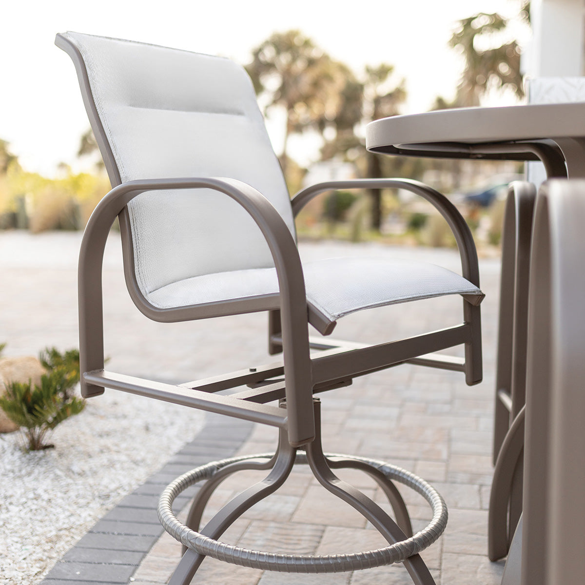Berlin Gardens Murphy Standard Sling Swivel Bar Chair view 2