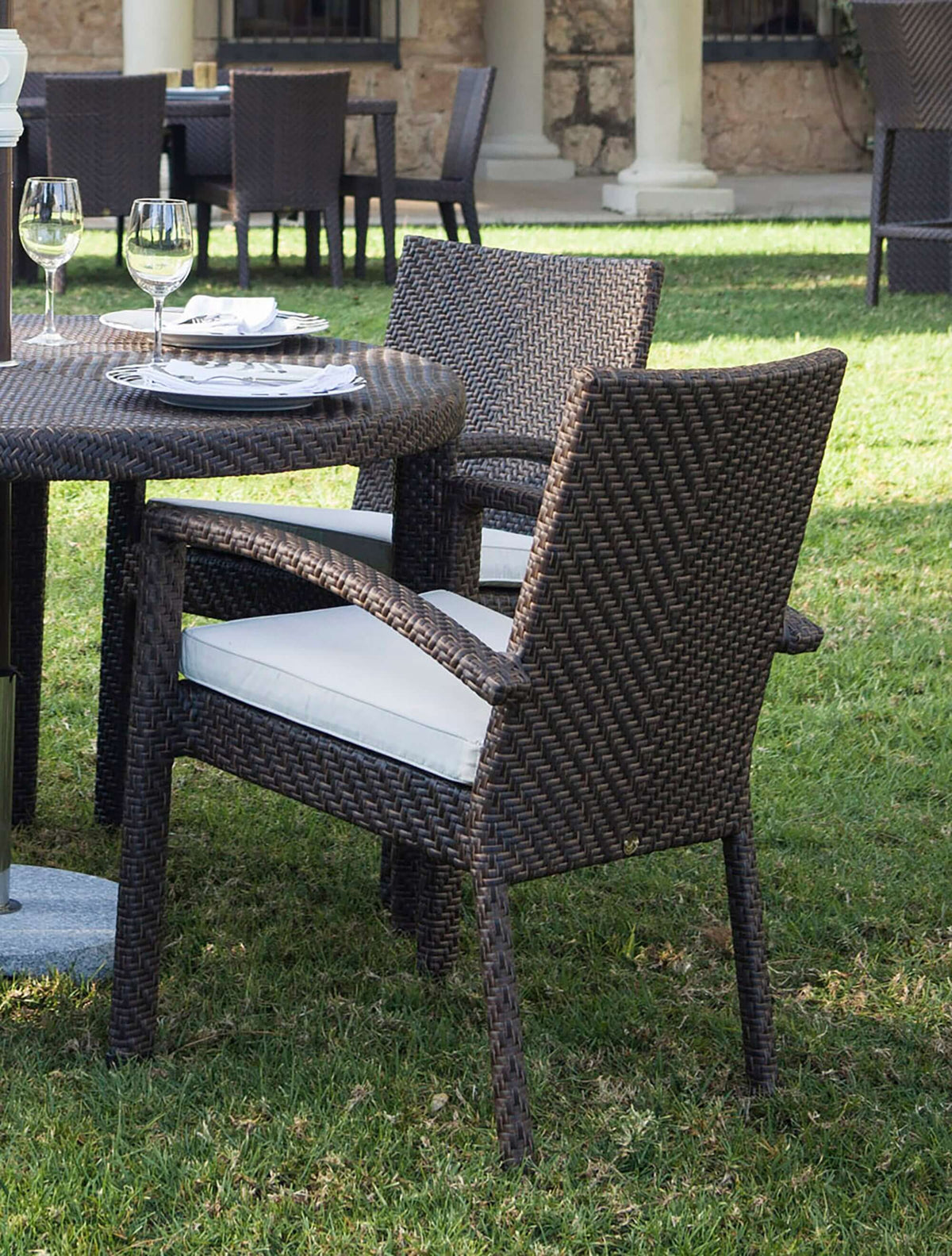 Contemporary 5-Piece Outdoor Wicker Dining Set with Glass