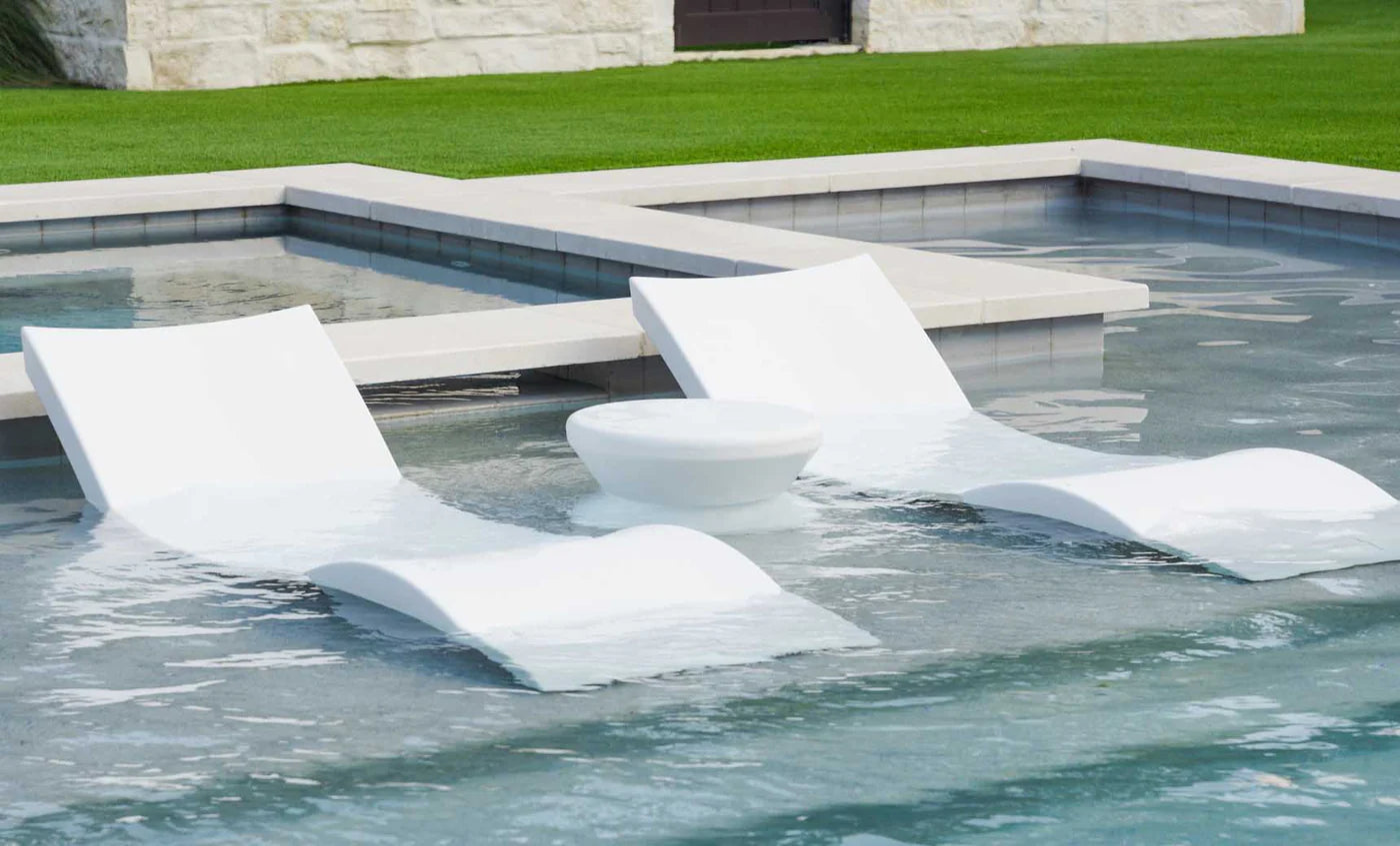 Ledge Lounger Signature Chaise & Side Table In-Pool Set