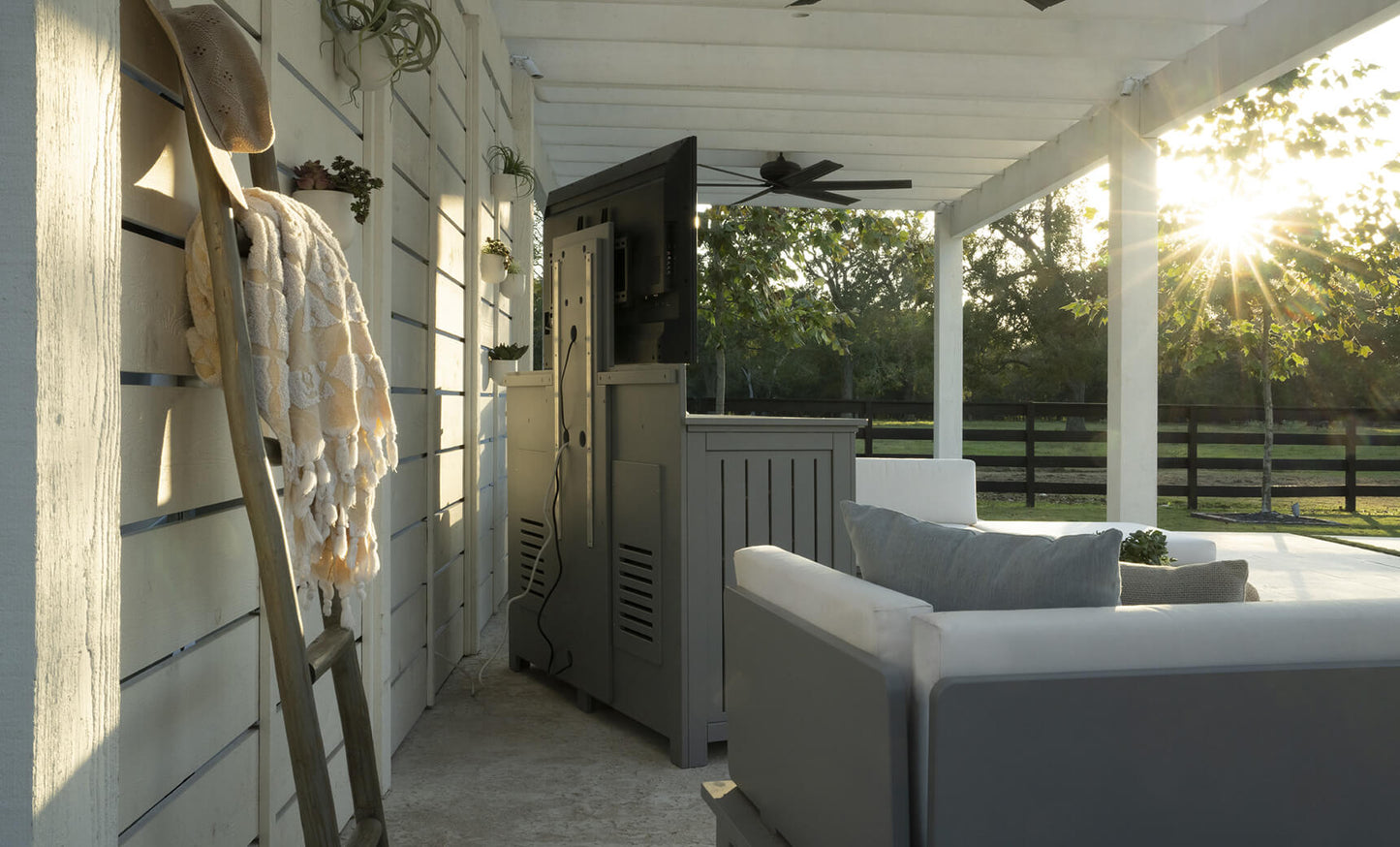 Mainstay Bar Credenza by Ledge Lounger