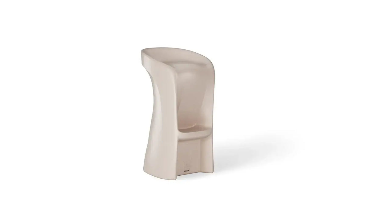 Ledge Lounger Signature Barstool Bar Height is built to withstand sun, rain, snow, and pool chemicals, ensuring long-lasting durability in any outdoor environment.