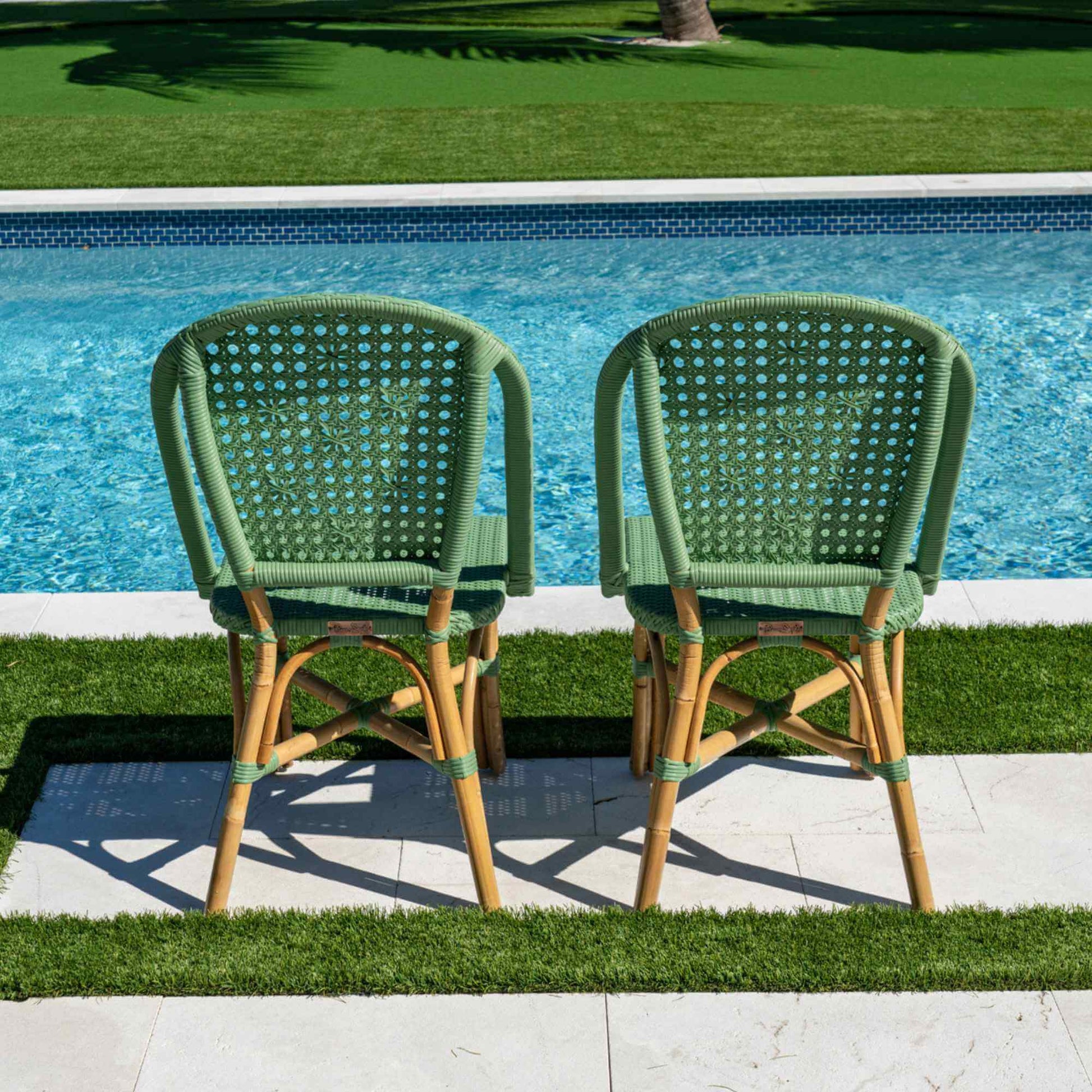 Panama Jack set of 2 green sunroom and indoor side chairs that are lightweight and compact design