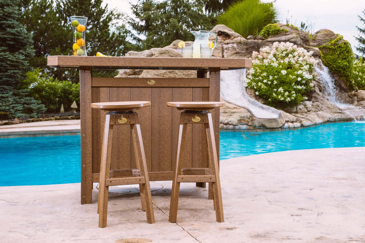 LuxCraft Outdoor Serving Bar 5-Piece Set includes 4 outdoor bar stools
