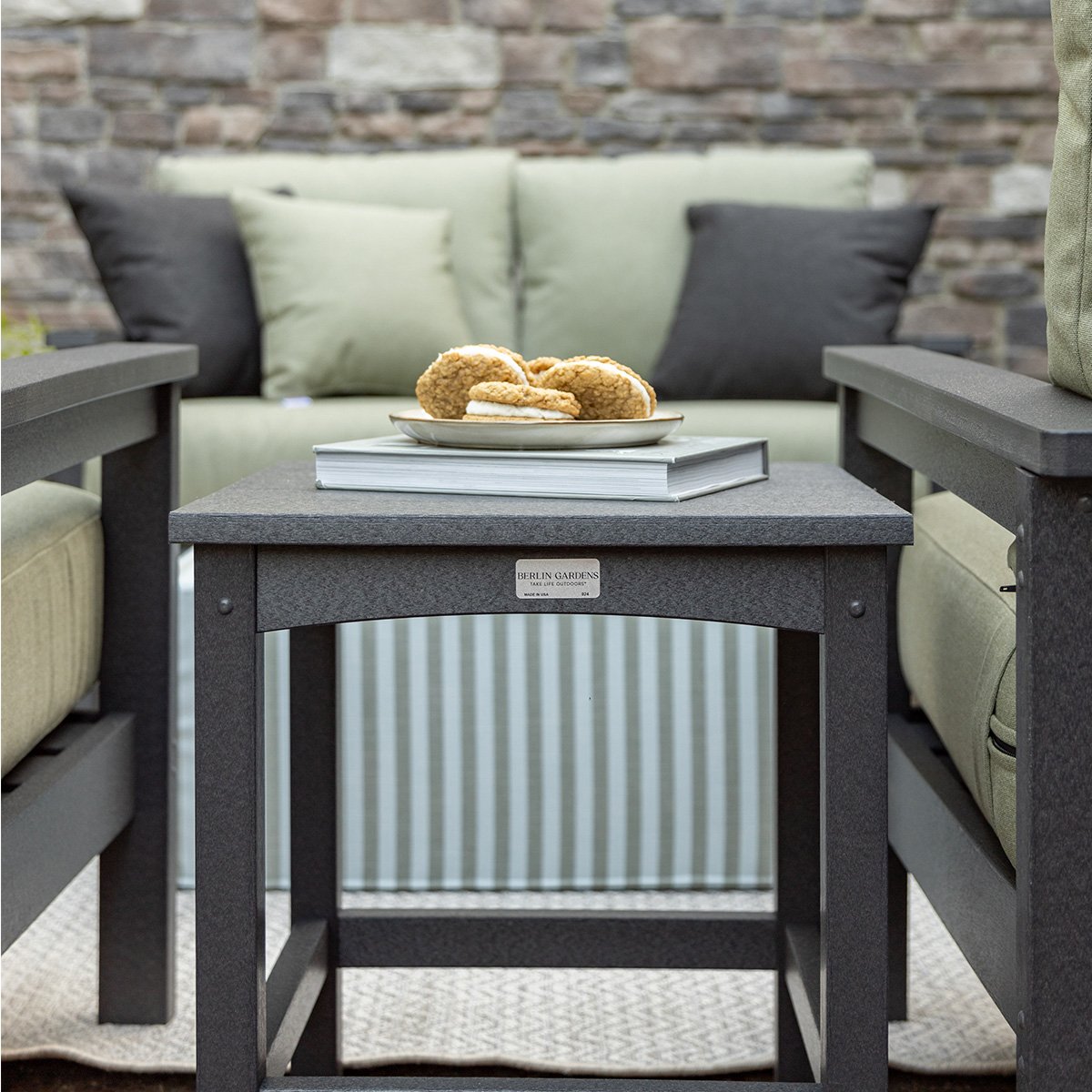 Berlin Gardens Camden Loveseat lifestyle 1